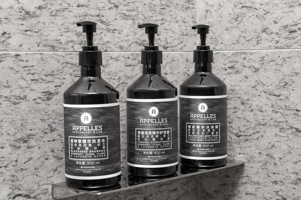 Bathroom amenities