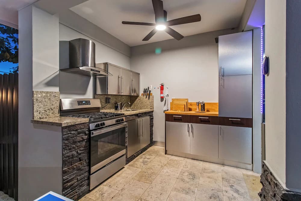 Private kitchenette