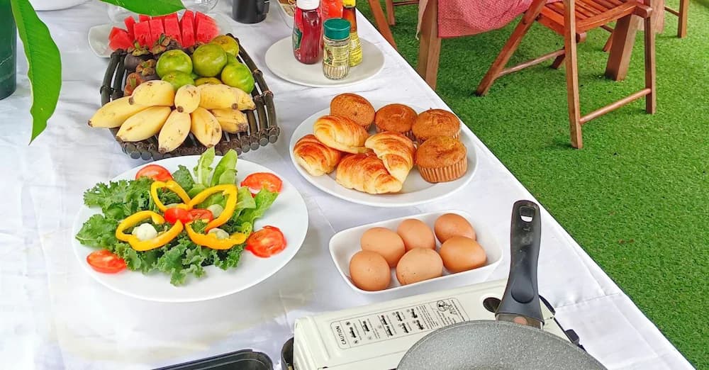 Breakfast buffet