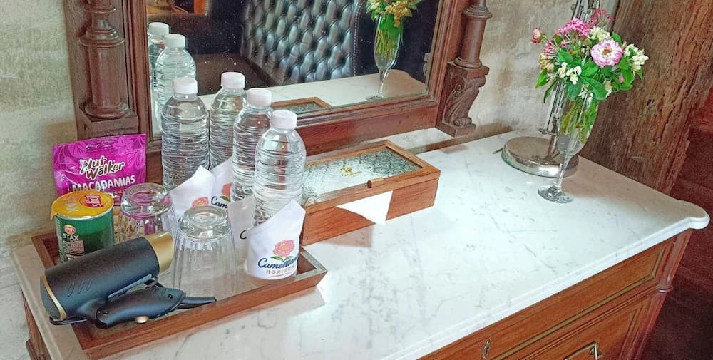 Room amenity