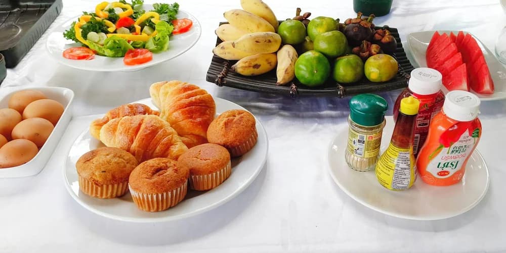 Breakfast buffet