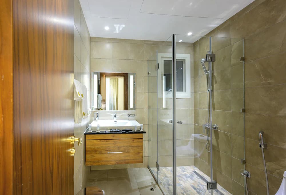 Bathroom shower