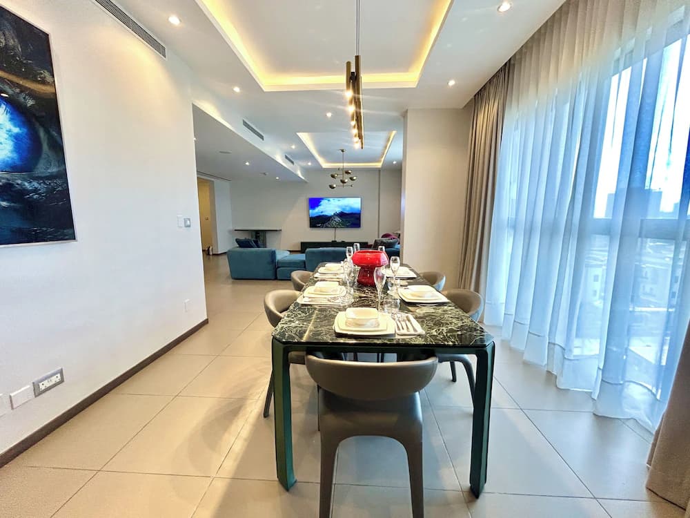 In-room dining