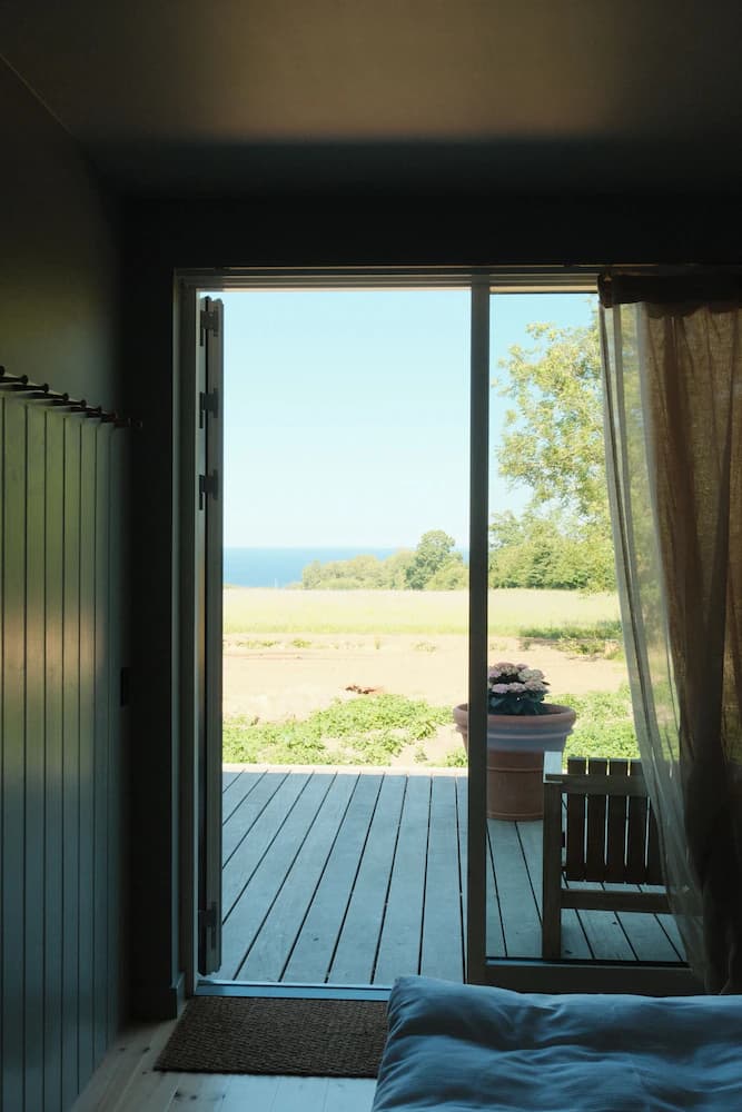 Beach/ocean view
