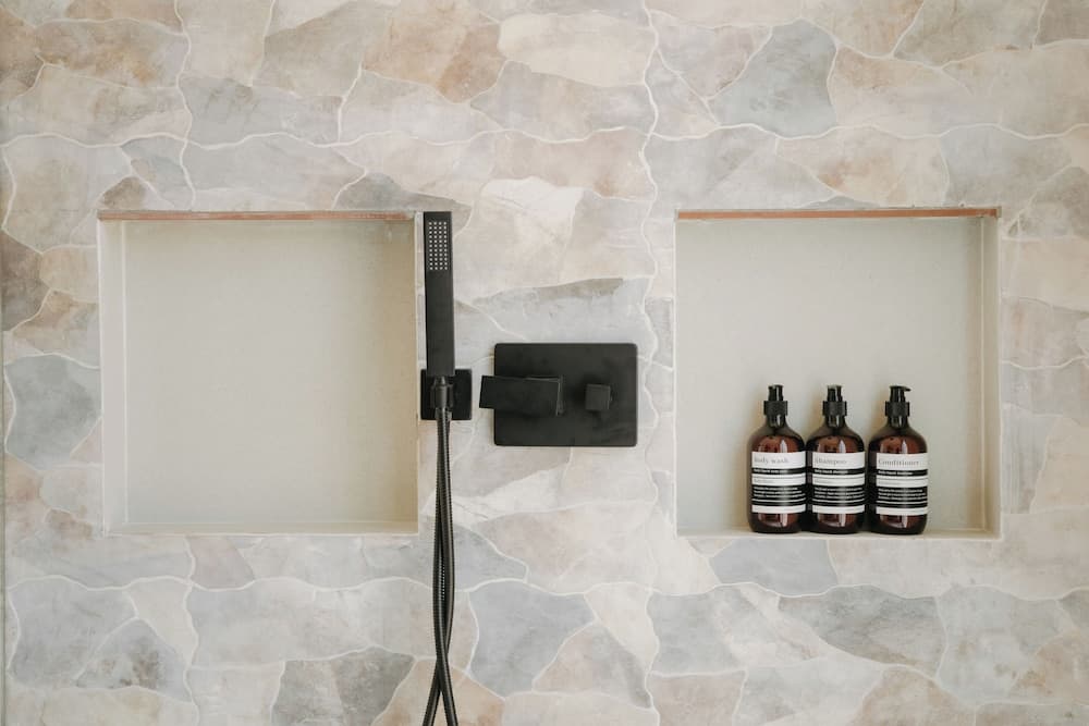 Hand-held showerhead