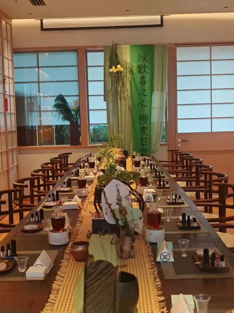 Meeting facility