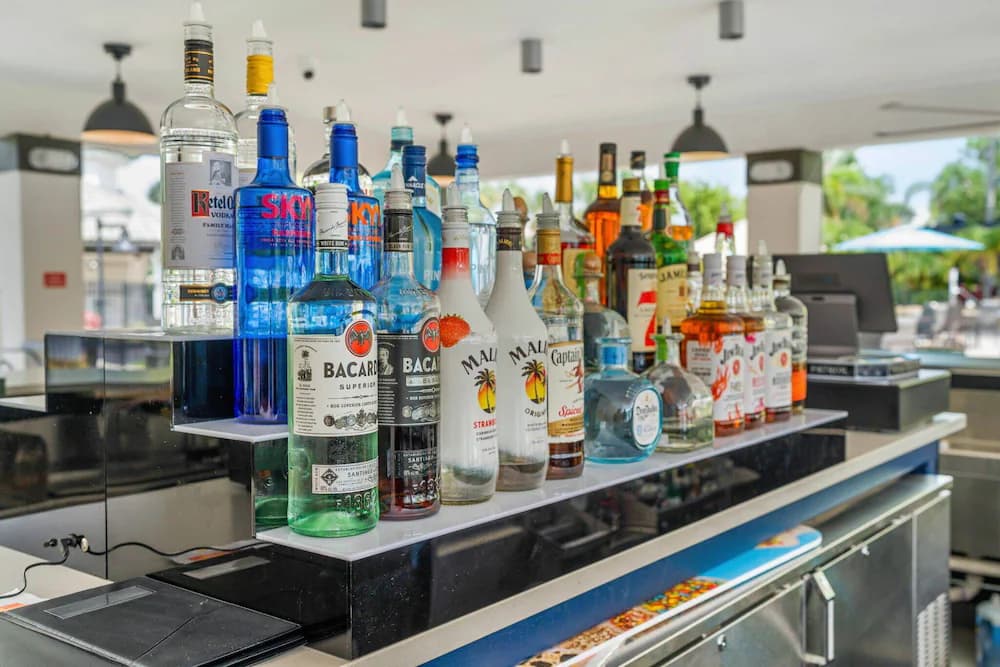 Poolside bar