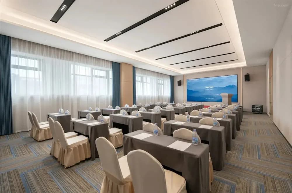 Meeting facility
