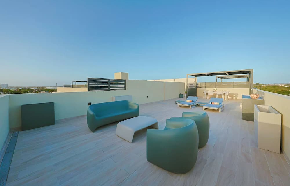 Sundeck