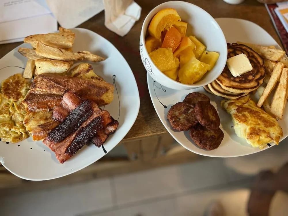 Breakfast meal