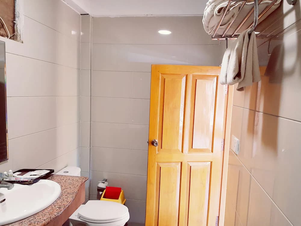 Bathroom amenities
