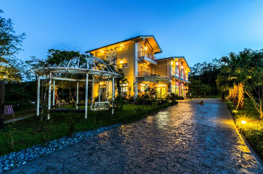 Front of property - evening/night