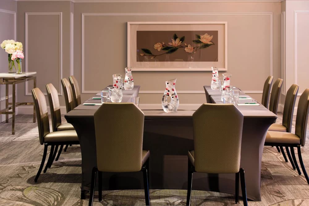 Meeting facility