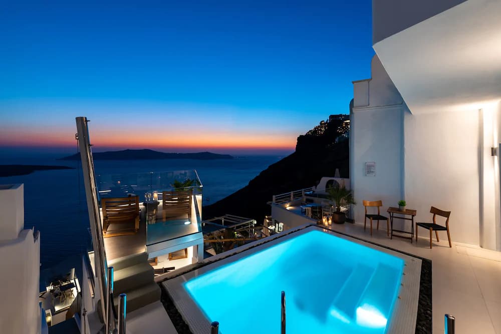 Private pool