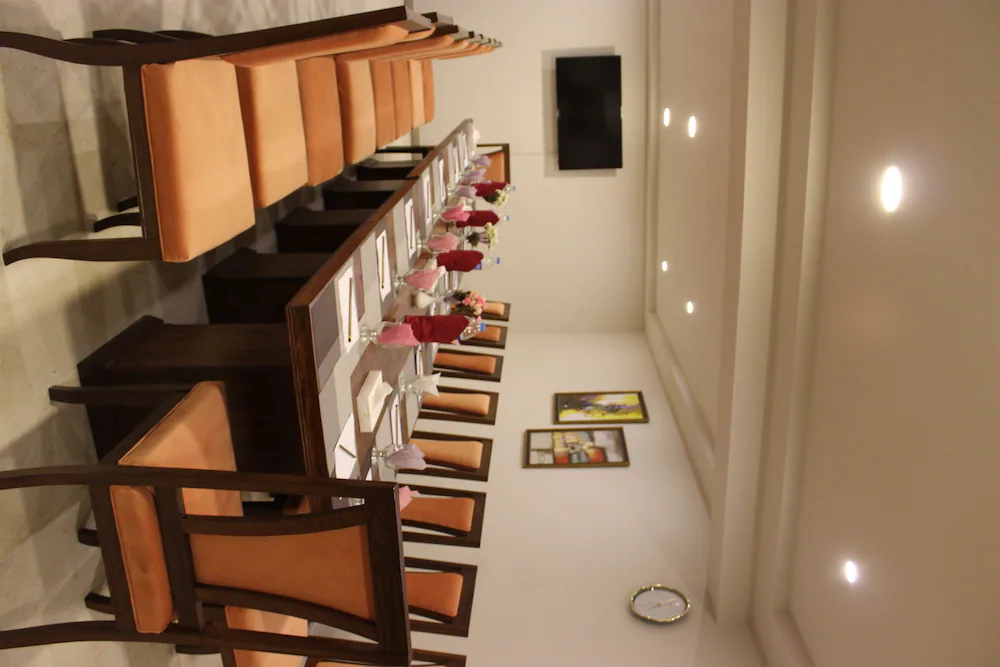 Meeting facility