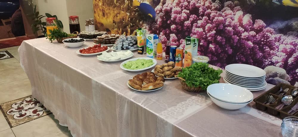 Breakfast buffet