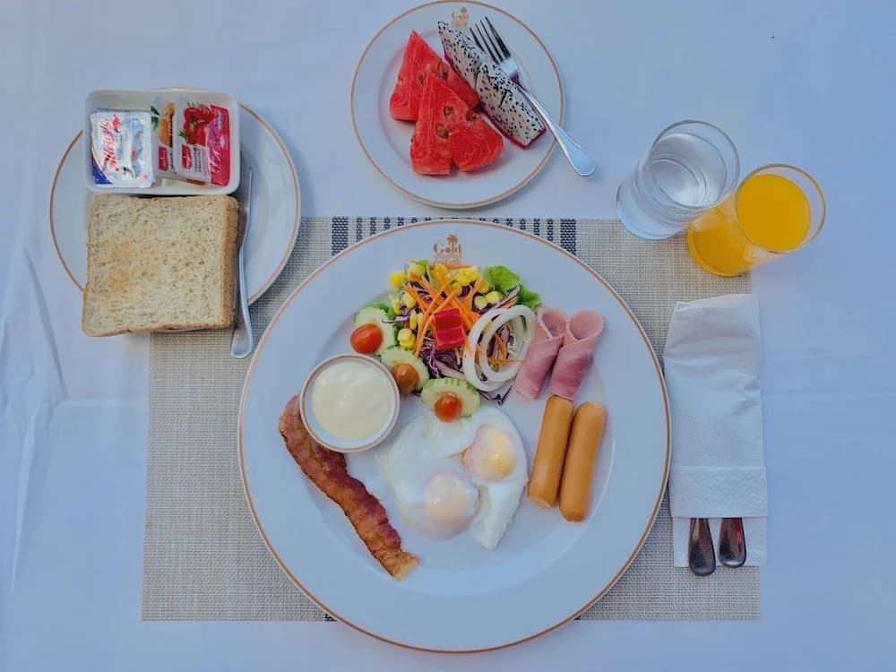 Breakfast meal