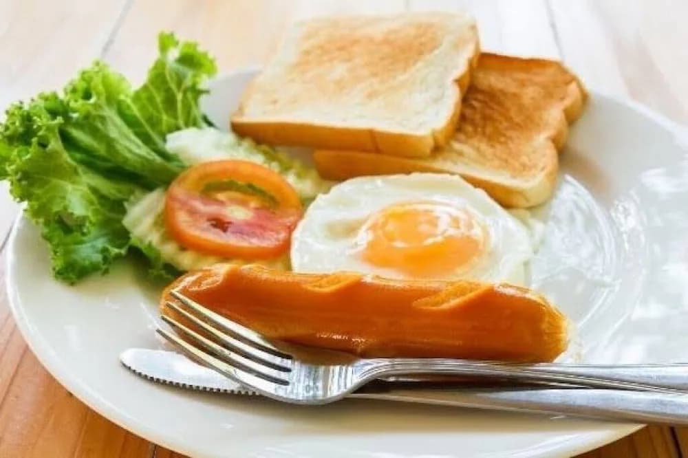 Breakfast meal