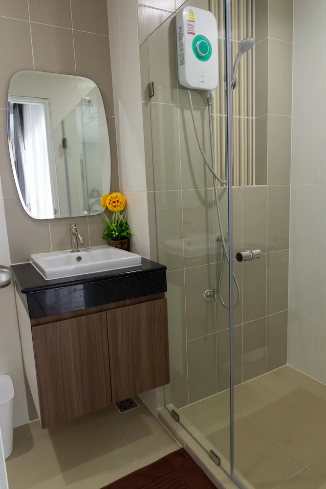 Bathroom shower