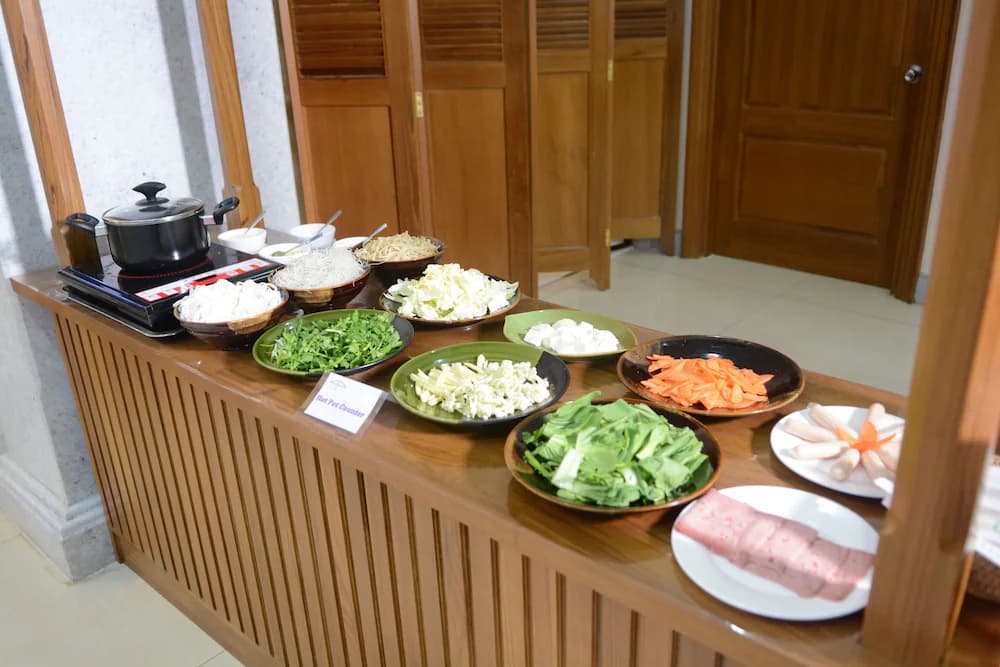 Breakfast buffet