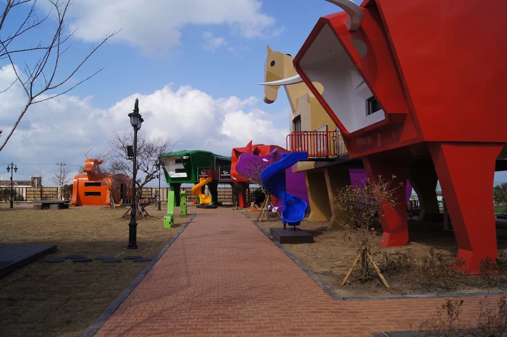 Children's play area - outdoor