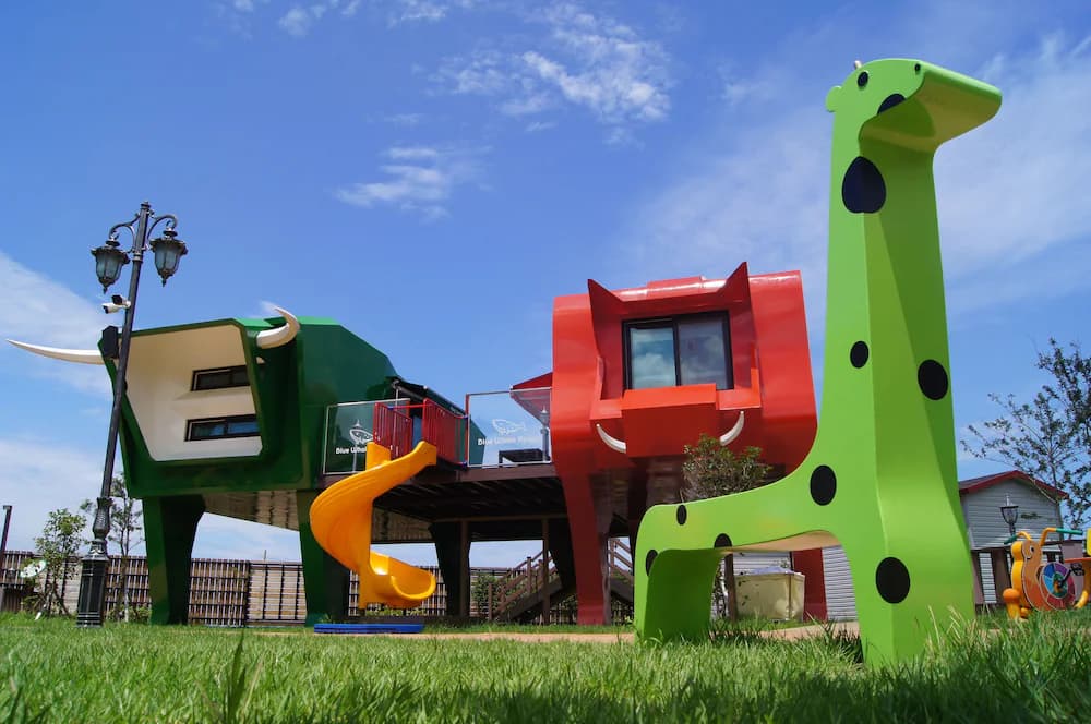 Children's play area - outdoor