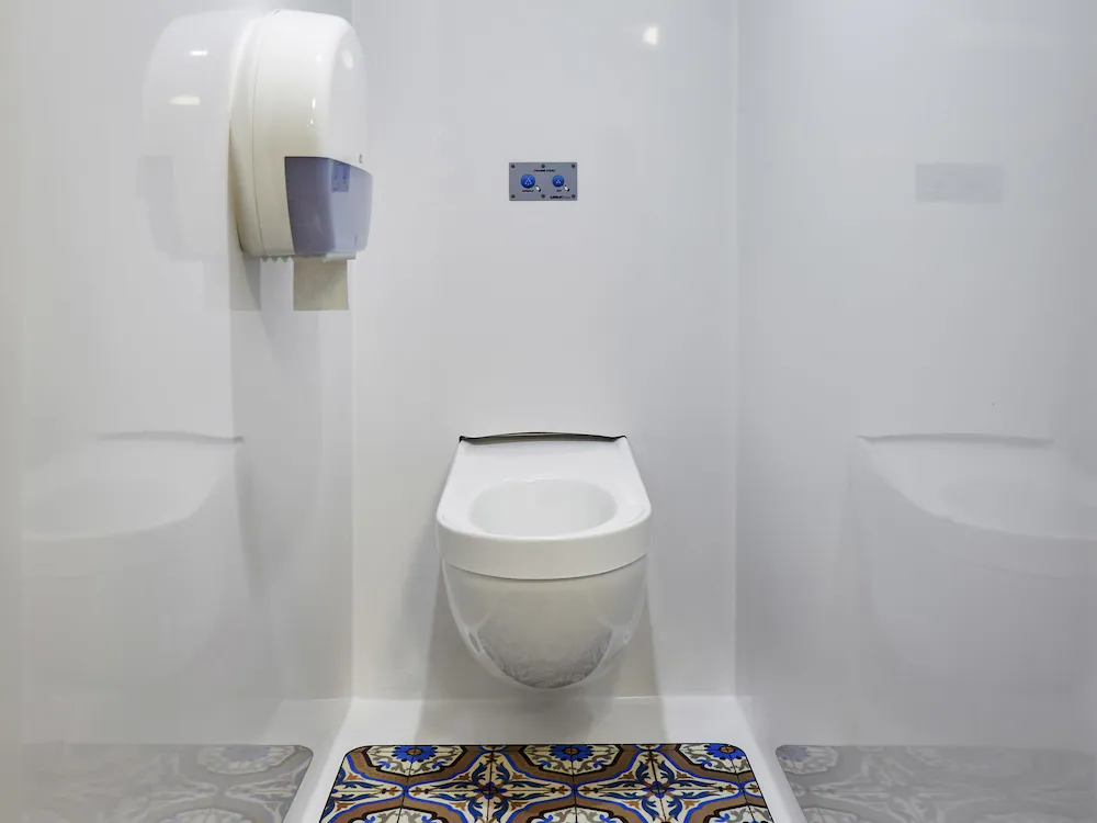 Bathroom amenities