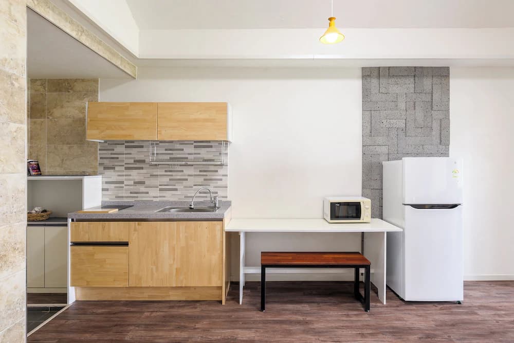 Private kitchenette