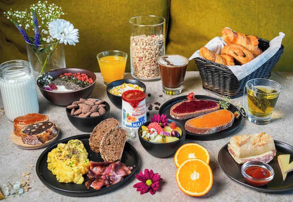 Breakfast buffet