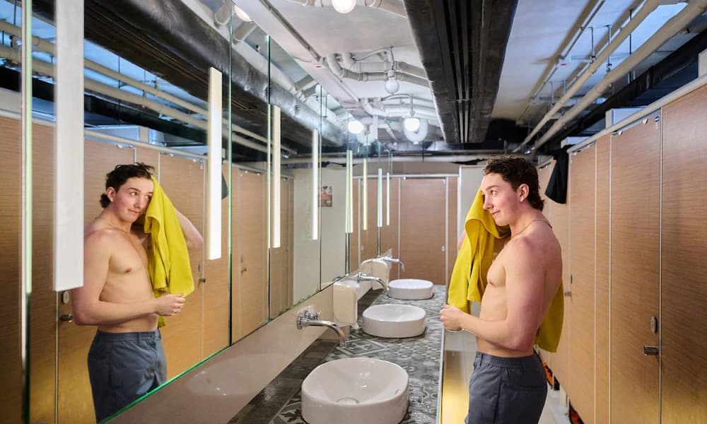 Bathroom sink