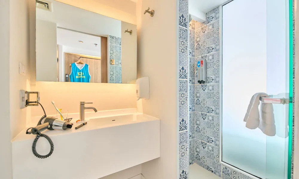 Bathroom shower