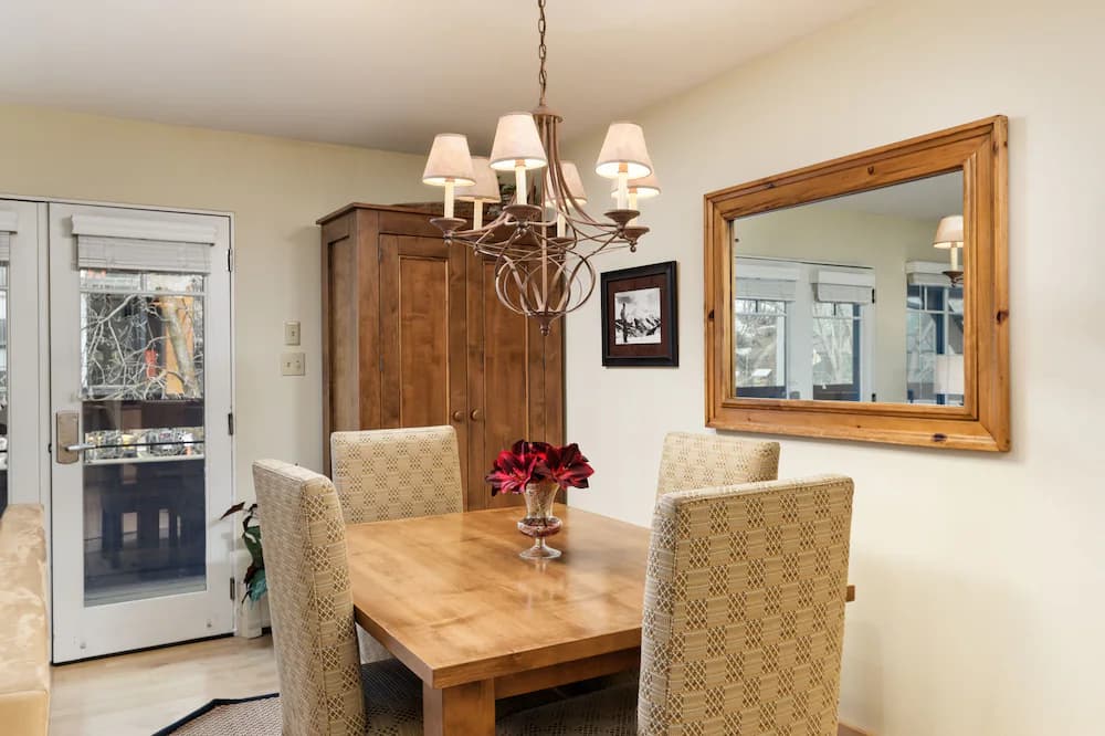 In-room dining