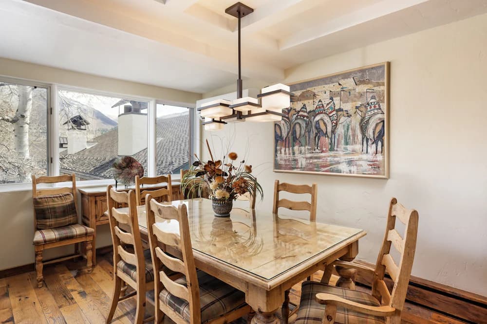 In-room dining