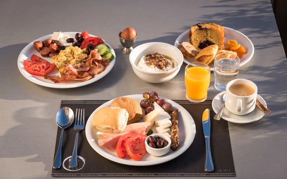 Breakfast meal