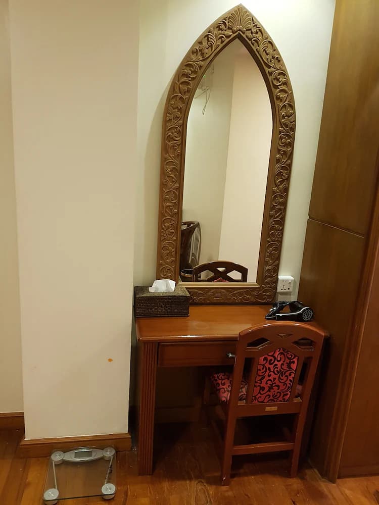 Room amenity