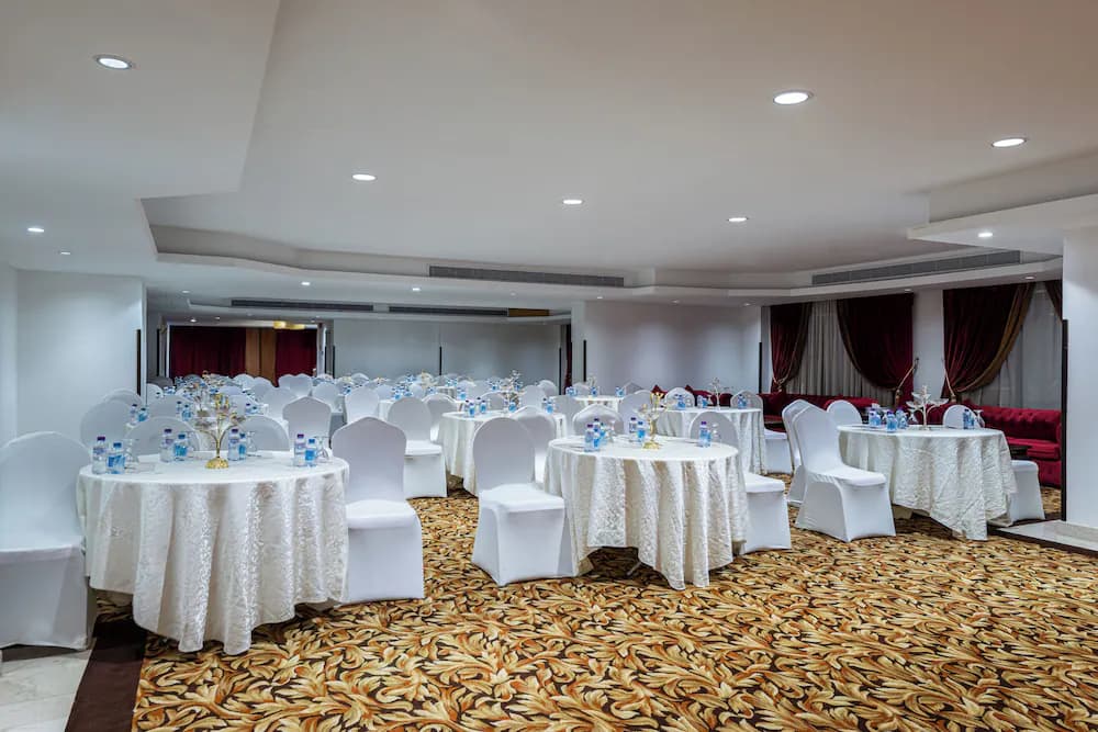 Banquet hall