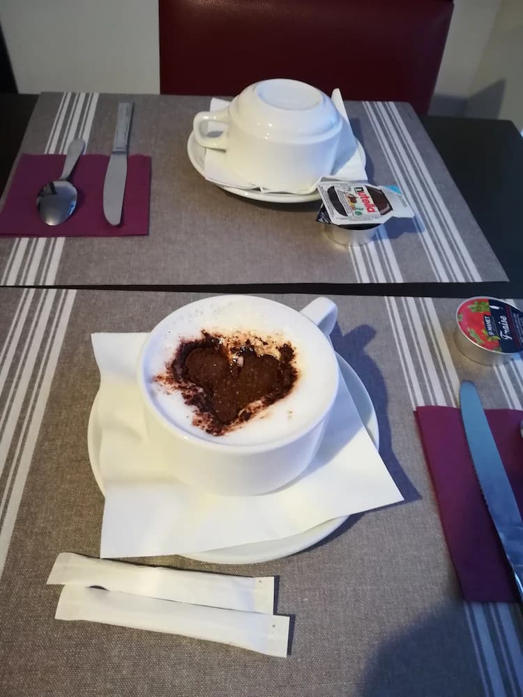 Breakfast area