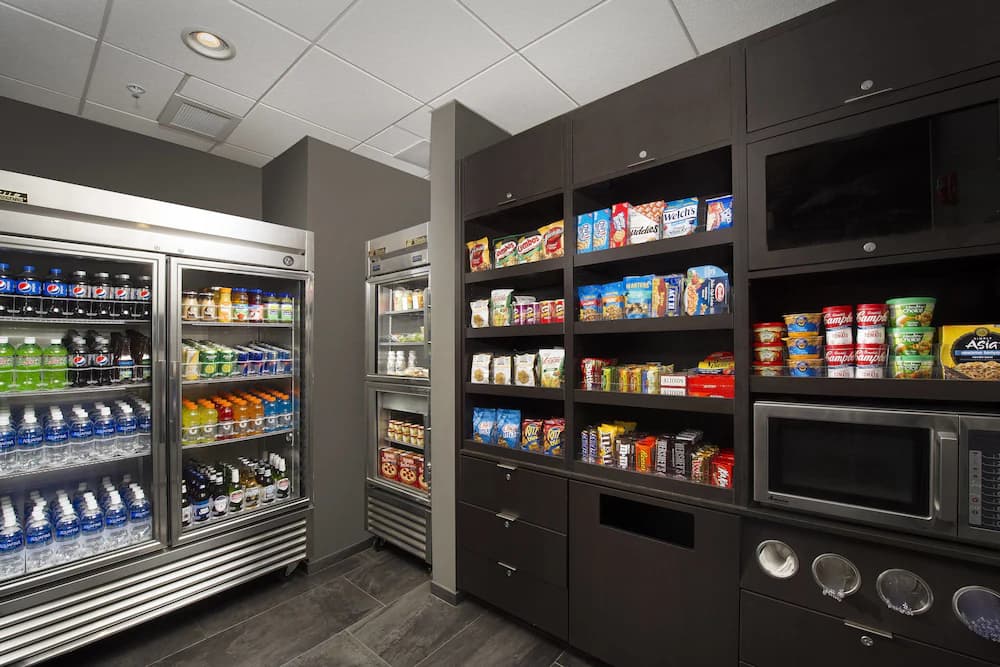 Snack bar