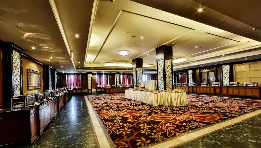 Banquet hall