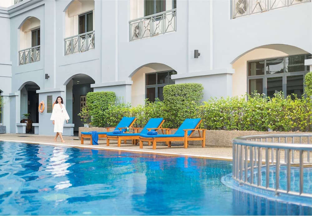 Outdoor pool