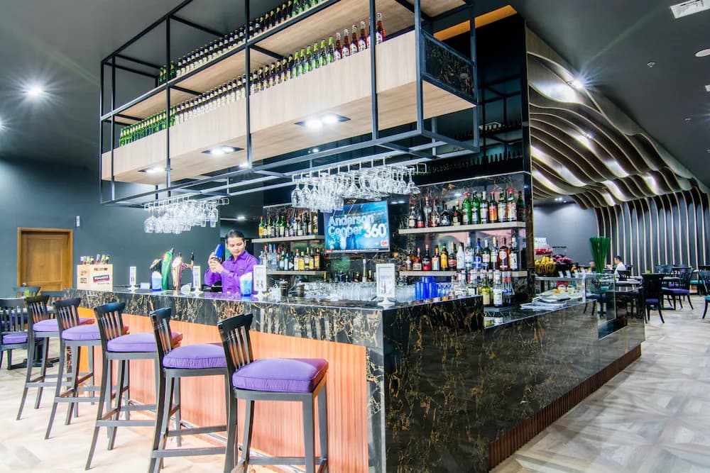 Poolside bar