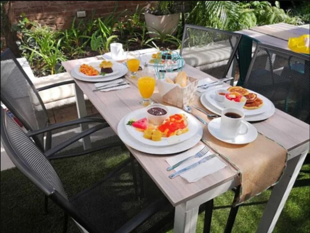 Breakfast area