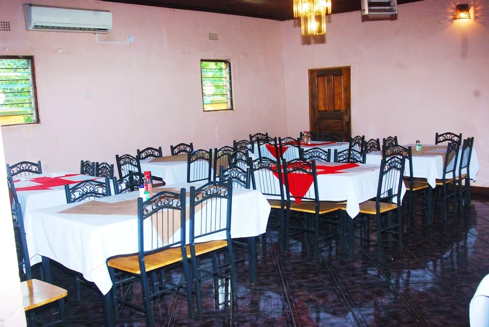 Food court