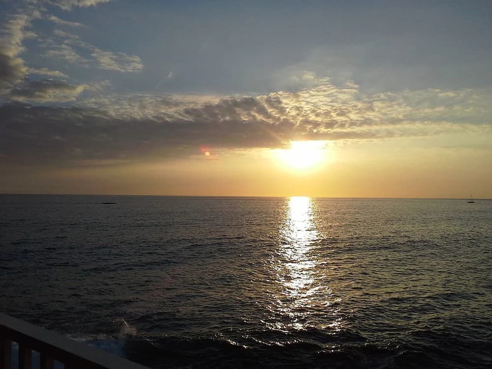 Beach/ocean view