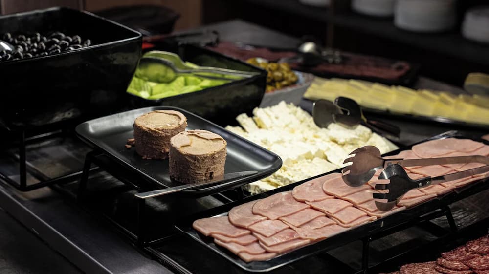 Breakfast buffet