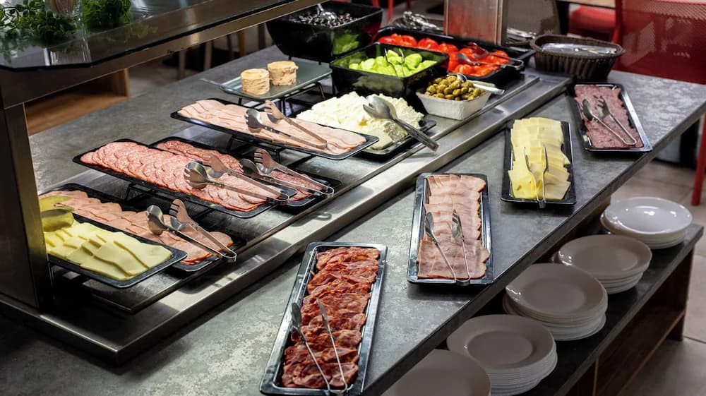 Breakfast buffet