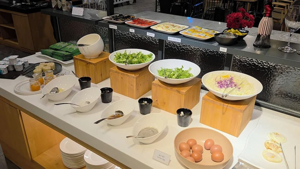Breakfast buffet