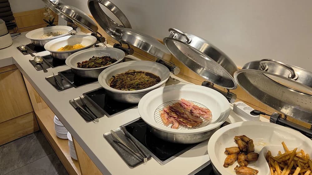 Breakfast buffet