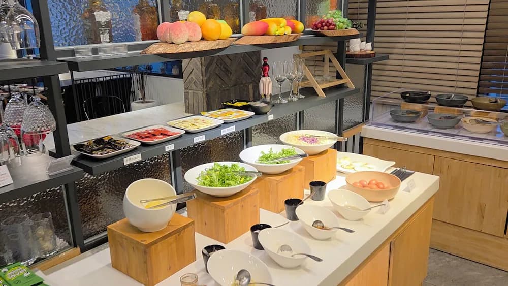 Breakfast buffet
