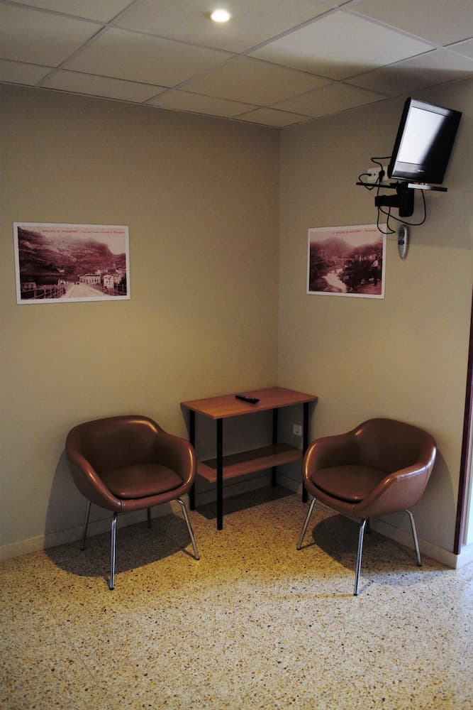 Room amenity